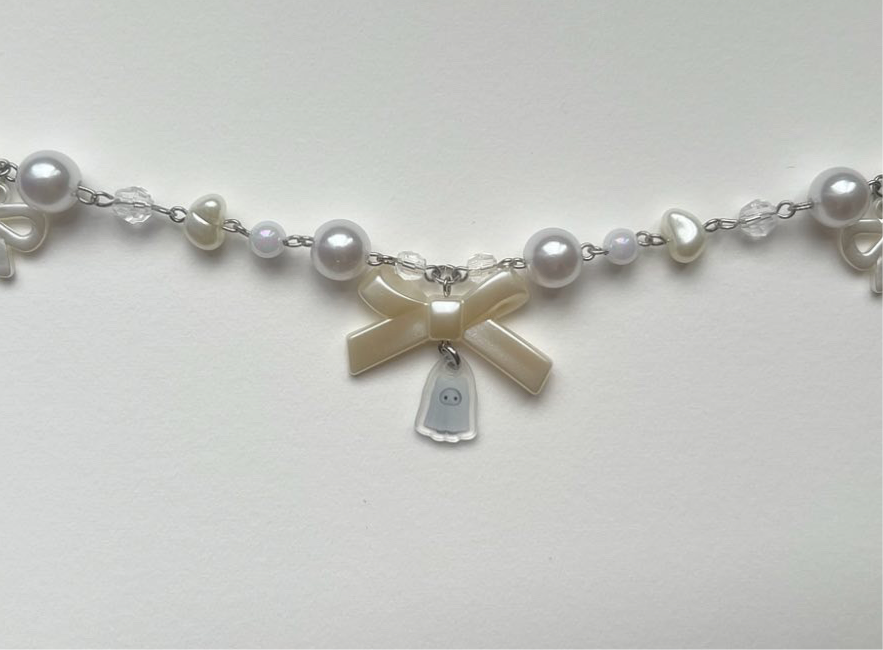 ghost kitty sylvanian family charm necklace!!